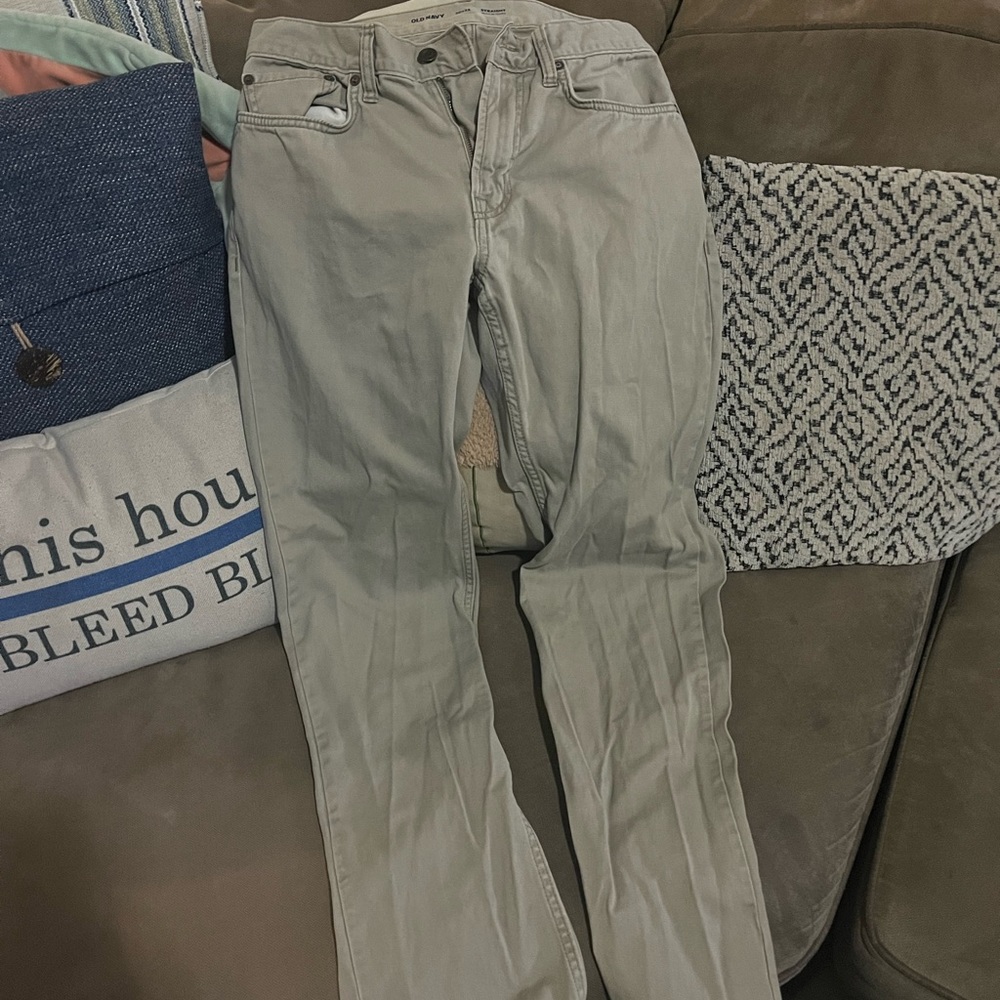 Old Navy pants size 30x32. Smoke free home.